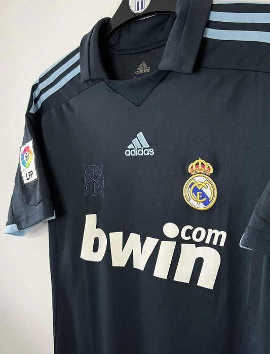 MAILLOT Real Madrid extérieur #8 Kaka 2009/2010